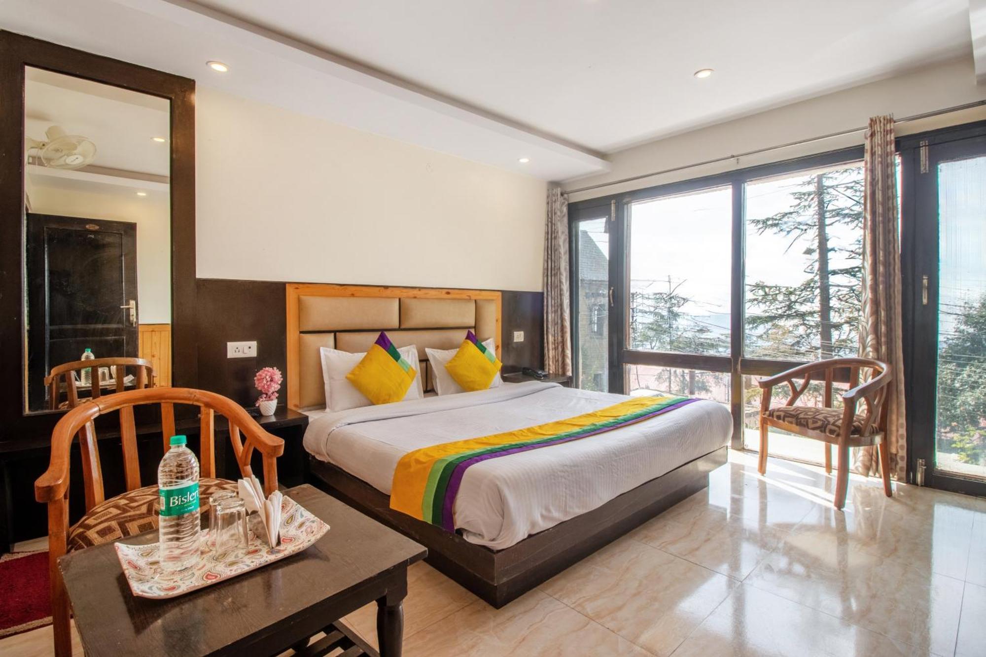 Itsy Hotels Avantika With Forest View Shimla Extérieur photo