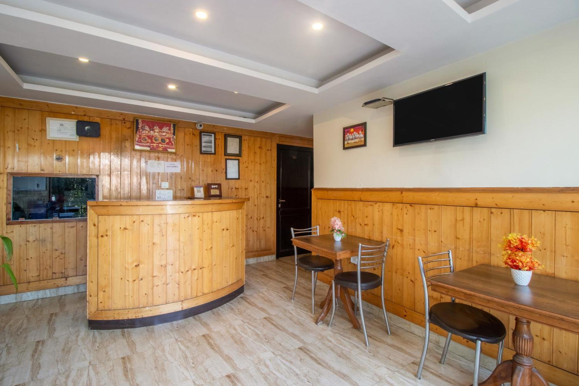 Itsy Hotels Avantika With Forest View Shimla Extérieur photo